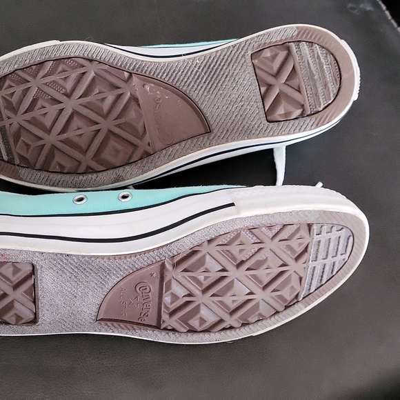 Converse Chuck Taylor All Star Low Top Shoes - Picture 2 of 3